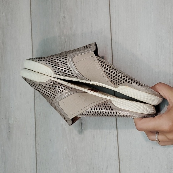 Frye Womens Melanie Perf Leather Loafer Mules shoes sz 6.5M - Picture 9 of 13